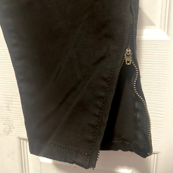 NWT SOCIAL STANDARD Black Utility Ankle Pants 8 Crop Trousers Twill Cigarette - Picture 9 of 14